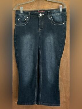 One Song Authentic Womens Size 4 Dark Wash Bling Embellished Capri Jeans Y2K
